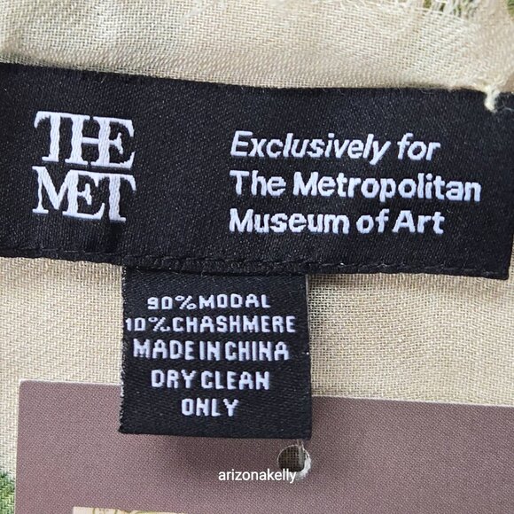 NWT The Met Tree of Life Scarf Modal/Cashmere Blend Square Quilting Museum - Picture 6 of 13